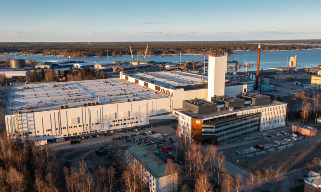 Shell Vaasa How Wärtsilä is decarbonising the shipping industry for 2050 - Nordic ...